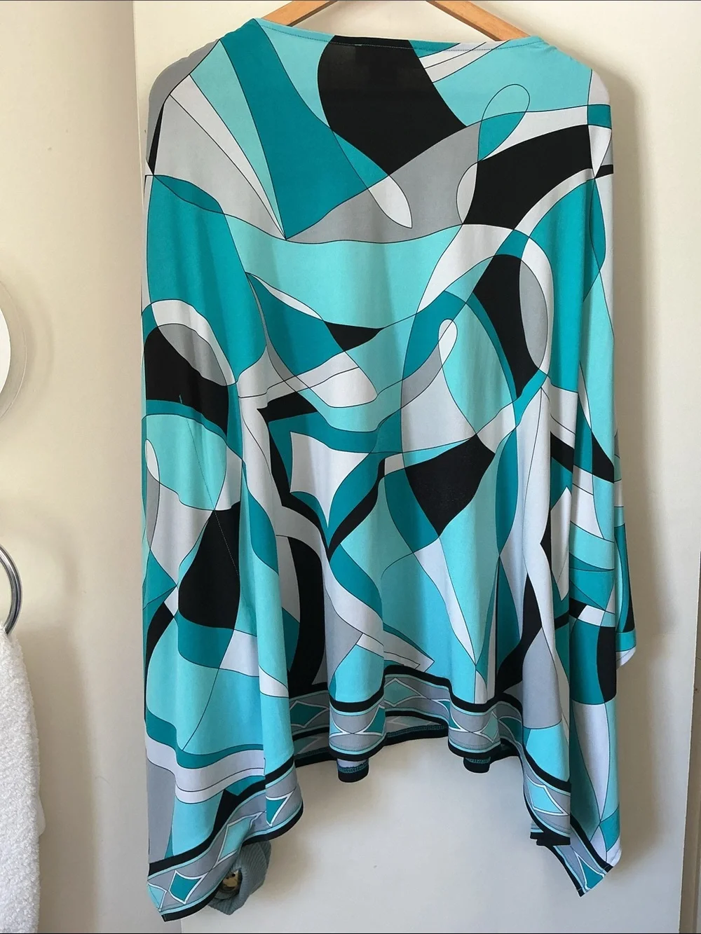 Michael Kors Teal and Black Abstract Cold-Shoulder Tunic